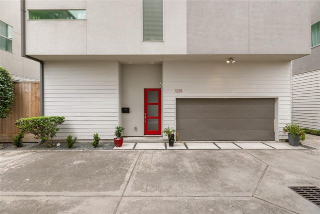 1229 W 17th Street, Houston, TX 77008