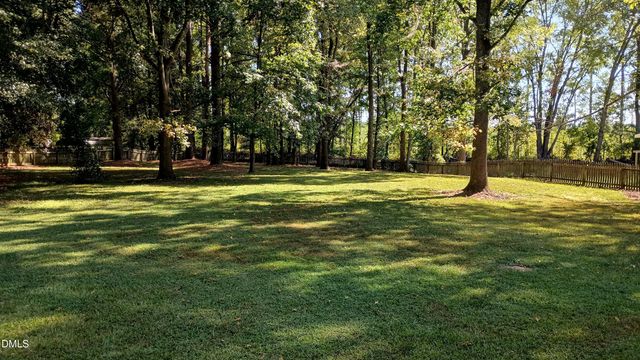 2104 Colorwood Court, Fuquay Varina, NC 27526