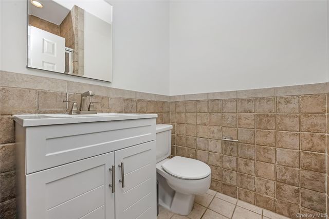 100 W Broadway 2DD, Long Beach, NY 11561