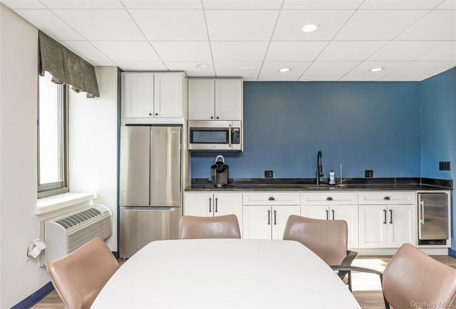 100 W Broadway 2DD, Long Beach, NY 11561