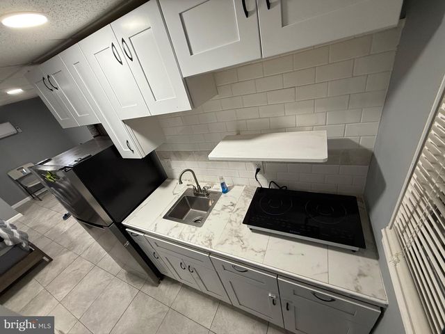 1016 W ERIE AVE, Philadelphia, PA 19140