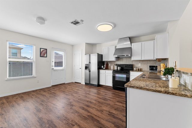 2103 Meadow Park Drive, Princeton, TX 75407