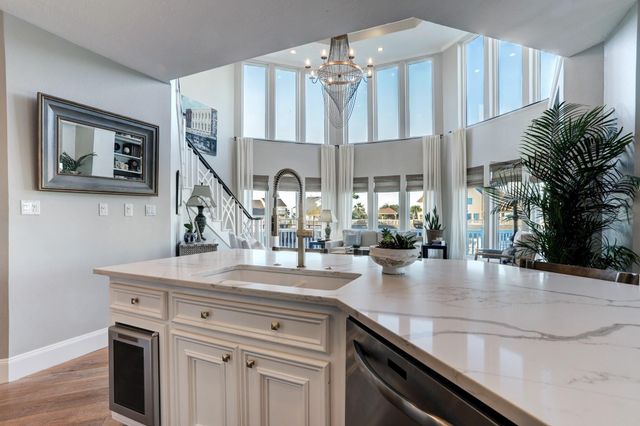 1834 Tiki Drive, Tiki Island, TX 77554