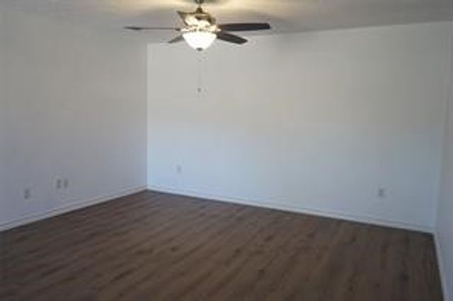 2207 Landmark Court A, Arlington, TX 76013