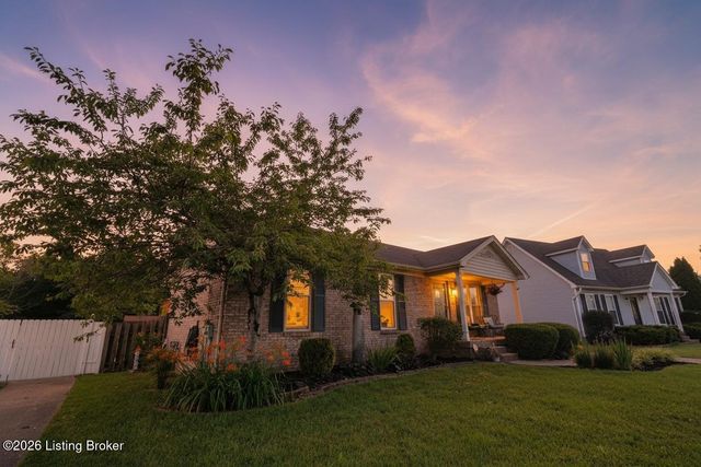 13007 Lavenia Ln, Louisville, KY 40272