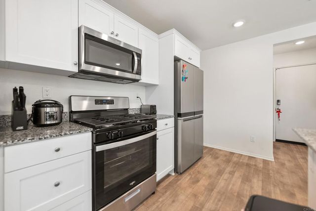 30887 Grand Prix Ct, Winchester, CA 92596
