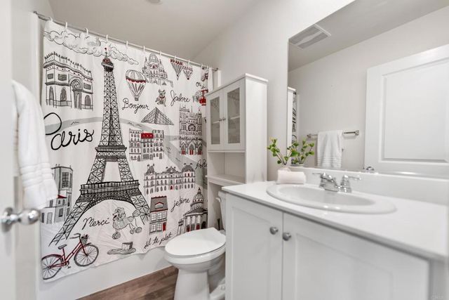 30887 Grand Prix Ct, Winchester, CA 92596