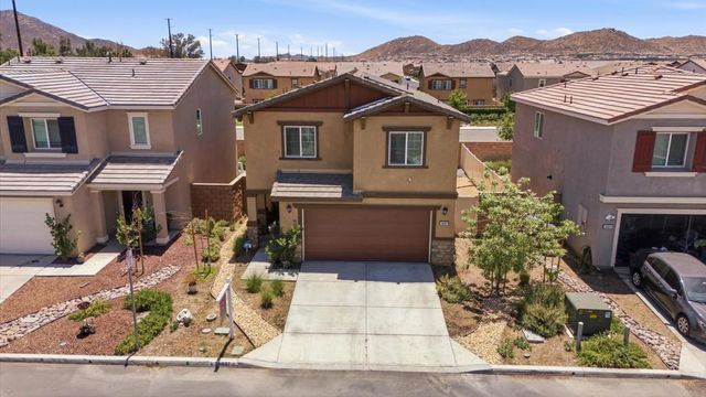 30887 Grand Prix Ct, Winchester, CA 92596