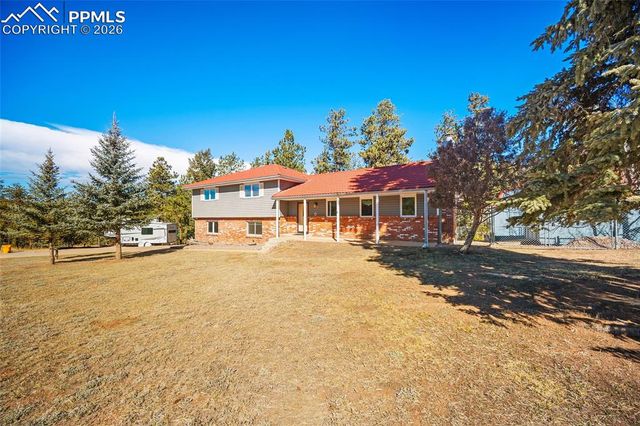 400 Sunnywood Lane, Woodland Park, CO 80863