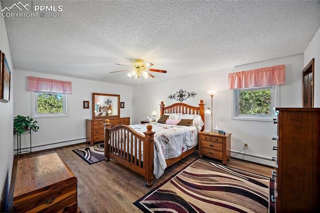 400 Sunnywood Lane, Woodland Park, CO 80863