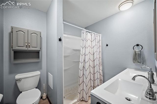 400 Sunnywood Lane, Woodland Park, CO 80863