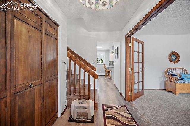 400 Sunnywood Lane, Woodland Park, CO 80863