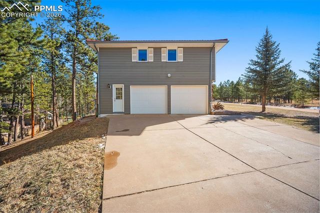 400 Sunnywood Lane, Woodland Park, CO 80863