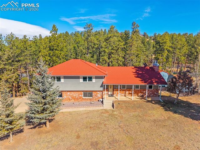 400 Sunnywood Lane, Woodland Park, CO 80863