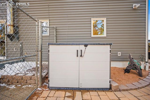 400 Sunnywood Lane, Woodland Park, CO 80863