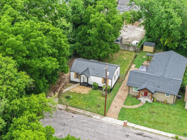 2026 Salem Mason Dr, Nashville, TN 37208