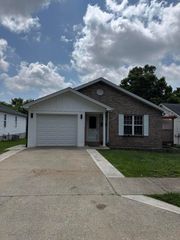 106 Jonathan Ct., Frankfort, KY 40601