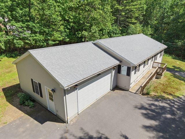 22 Sczygiel Rd, Ware, MA 01082
