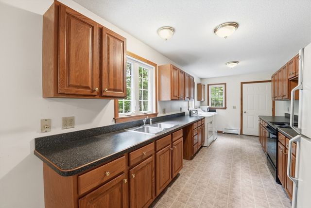 22 Sczygiel Rd, Ware, MA 01082