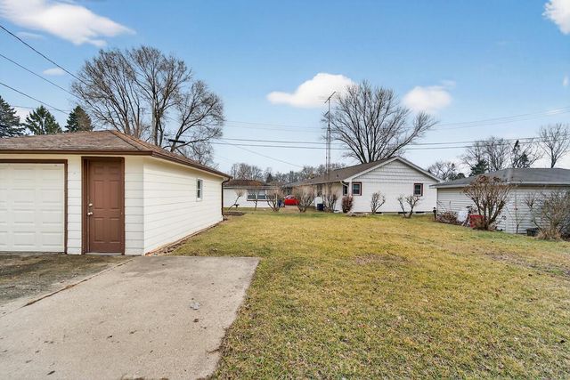 807 79th STREET, Kenosha, WI 53143