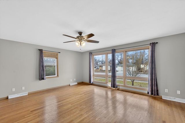 807 79th STREET, Kenosha, WI 53143