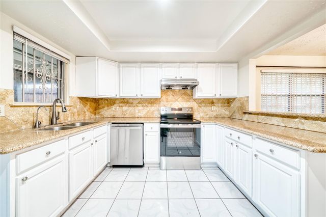 7811 Westbank Avenue, Houston, TX 77064