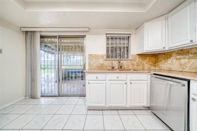 7811 Westbank Avenue, Houston, TX 77064