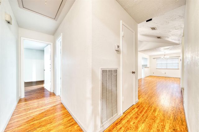 7811 Westbank Avenue, Houston, TX 77064