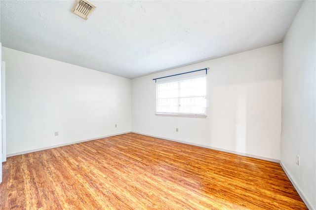 7811 Westbank Avenue, Houston, TX 77064