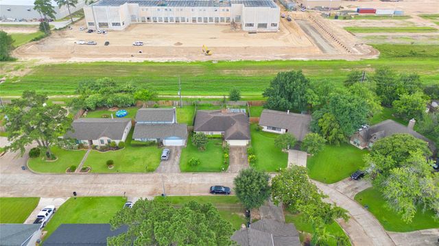 7811 Westbank Avenue, Houston, TX 77064
