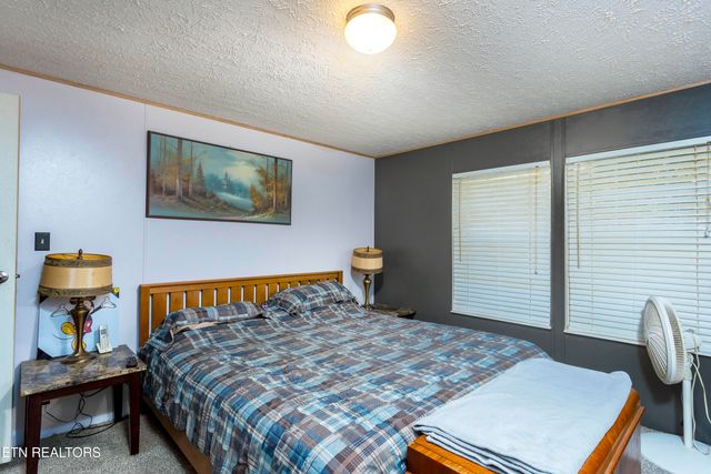 25 Blackberry Lane, Spring City, TN 37381