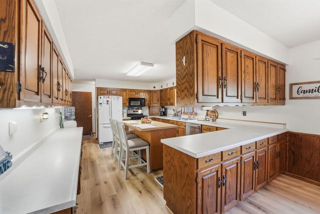 1600 7th Avenue SE, Willmar, MN 56201