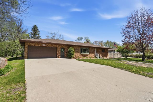 1600 7th Avenue SE, Willmar, MN 56201