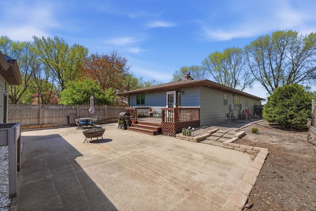 1600 7th Avenue SE, Willmar, MN 56201