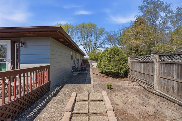 1600 7th Avenue SE, Willmar, MN 56201