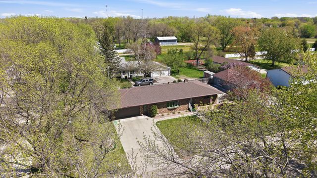 1600 7th Avenue SE, Willmar, MN 56201