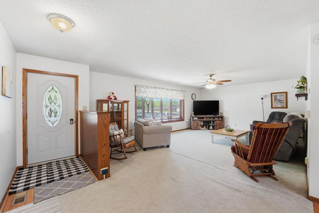 1600 7th Avenue SE, Willmar, MN 56201