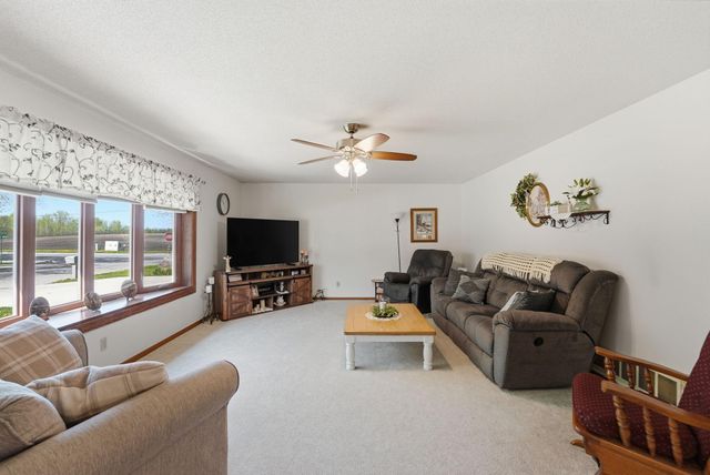 1600 7th Avenue SE, Willmar, MN 56201