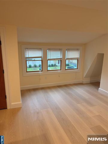 435 Durie Avenue, Closter, NJ 07624