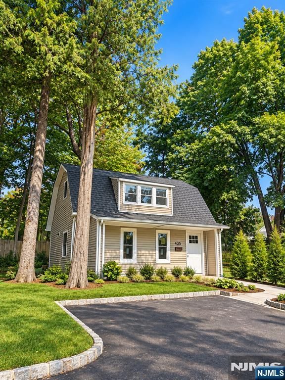 435 Durie Avenue, Closter, NJ 07624