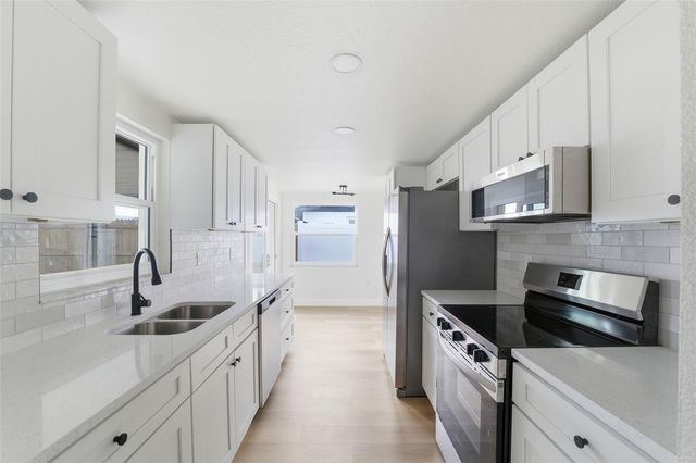 1200 GRAND BOULEVARD, Holiday, FL 34690