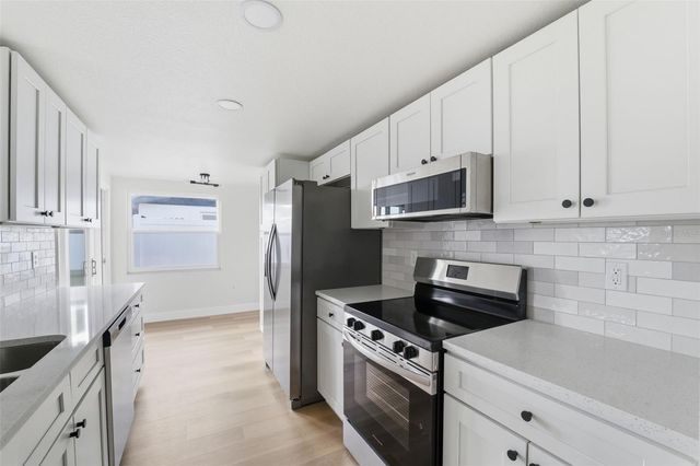 1200 GRAND BOULEVARD, Holiday, FL 34690