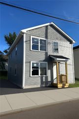 10 Calhoun Avenue, Providence, RI 02907
