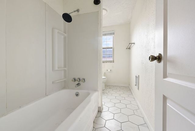 1302 Boyle St, Central North Side, PA 15212