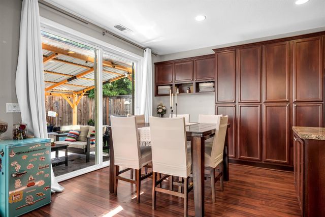 1817 Glenmark Way, Roseville, CA 95747