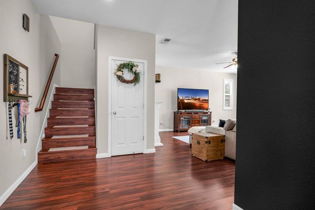 1817 Glenmark Way, Roseville, CA 95747