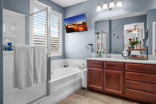 1817 Glenmark Way, Roseville, CA 95747