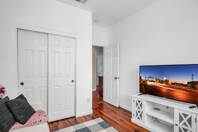 1817 Glenmark Way, Roseville, CA 95747