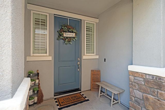 1817 Glenmark Way, Roseville, CA 95747