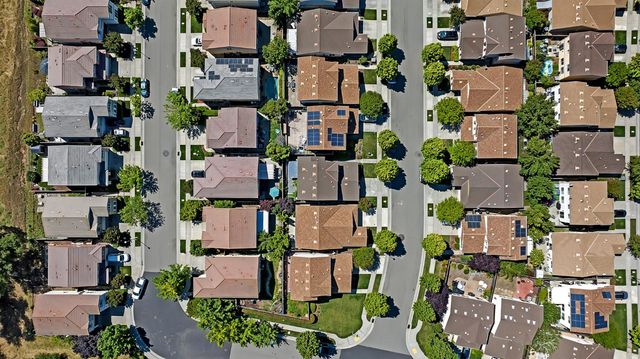 1817 Glenmark Way, Roseville, CA 95747